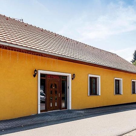 Pension U Zamku Lechovice Exteriör bild