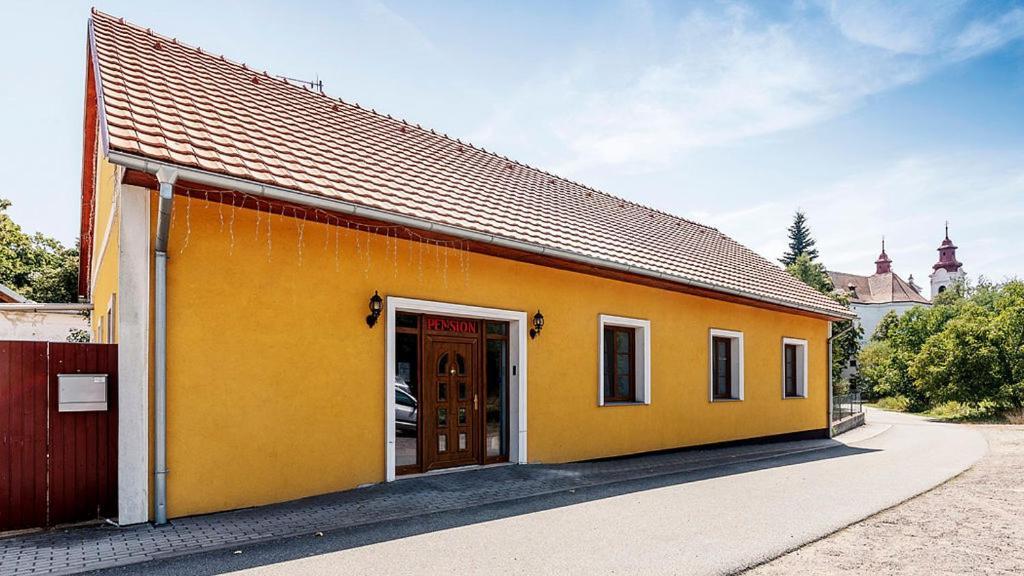 Pension U Zamku Lechovice Exteriör bild